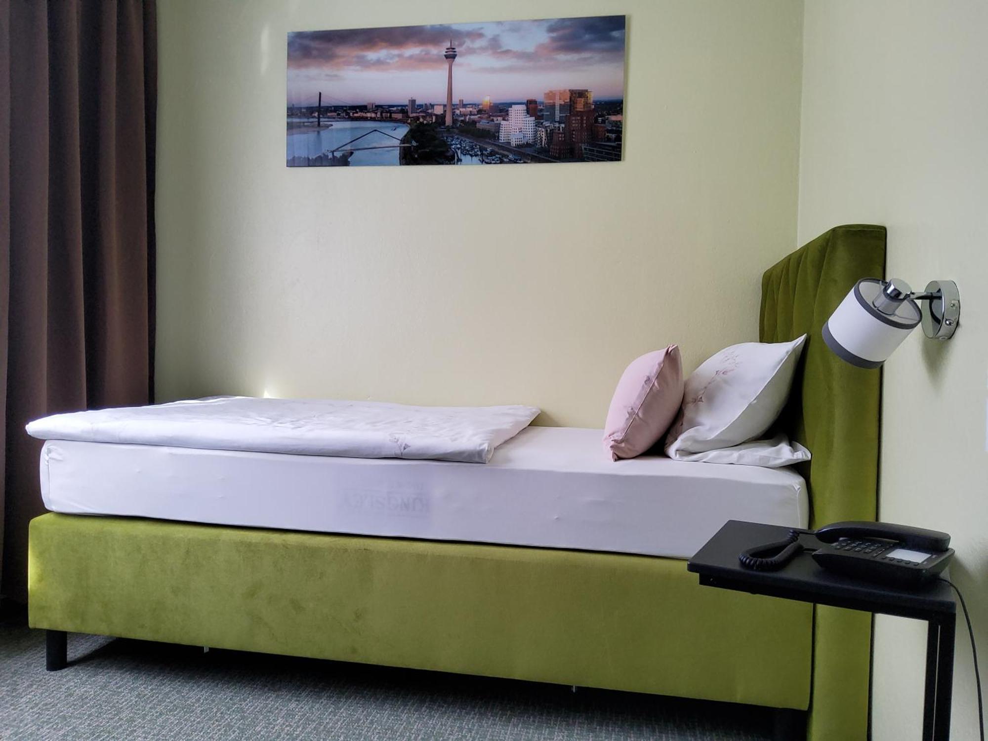 Schloss Hotel Gbr — Photos 1